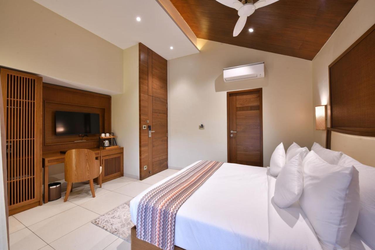 Arova Woods Zinc Journey By The Fern, Lonavala Hotel Exterior photo